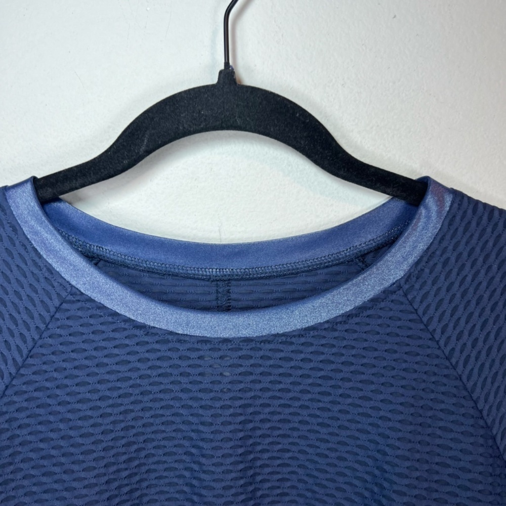 Koral Sofia Mesh Long Sleeve Shirt Top Midnight Blue Pullover Textured UV Medium - Picture 4 of 16